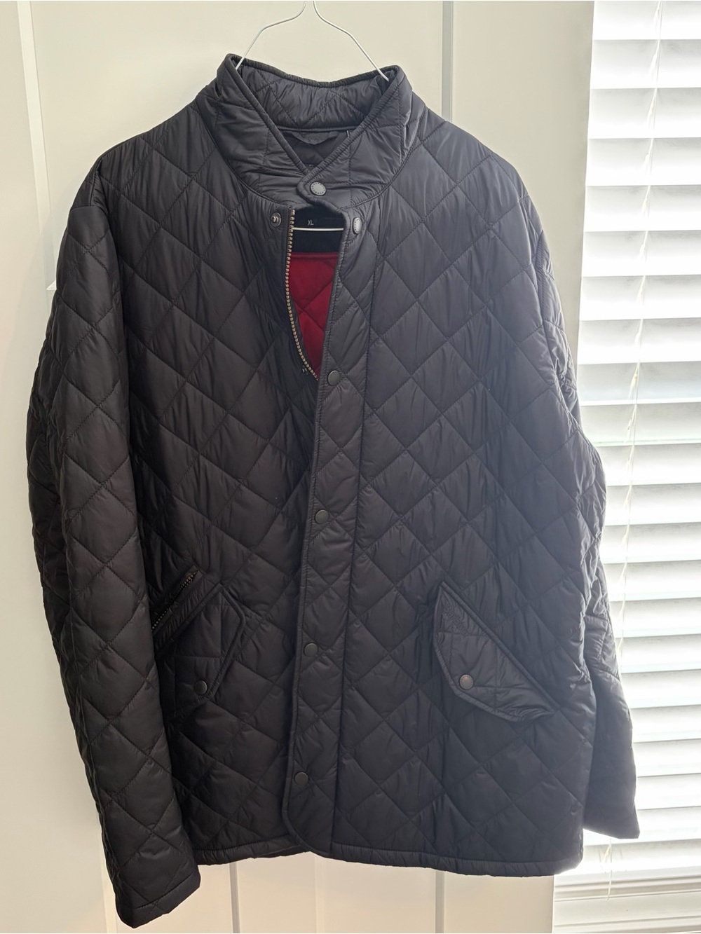 Barbour Quilted Puffer Jacket in Black with Red Lining